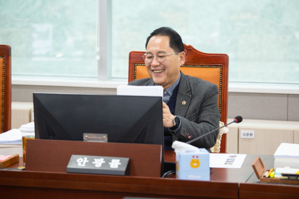 240402 경기도의회 안광률 의원, 시흥 소래초등학교 수영장 건립을 위한 예산 138억원 확보.JPG