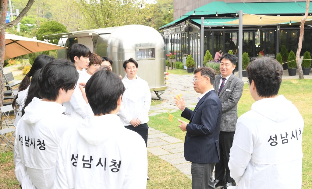 신상진 성남시장, “하얼빈 동계아시안게임, 밀라노 동계올림픽에도 대한민국과 성남시 빛내길”(2).jpg