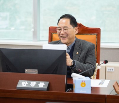 240402 경기도의회 안광률 의원, 시흥 소래초등학교 수영장 건립을 위한 예산 138억원 확보.JPG width: 100%; height : 150px