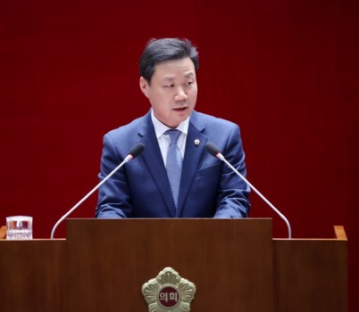 사진_이준배_5분발언.jpg width: 100%; height : 150px