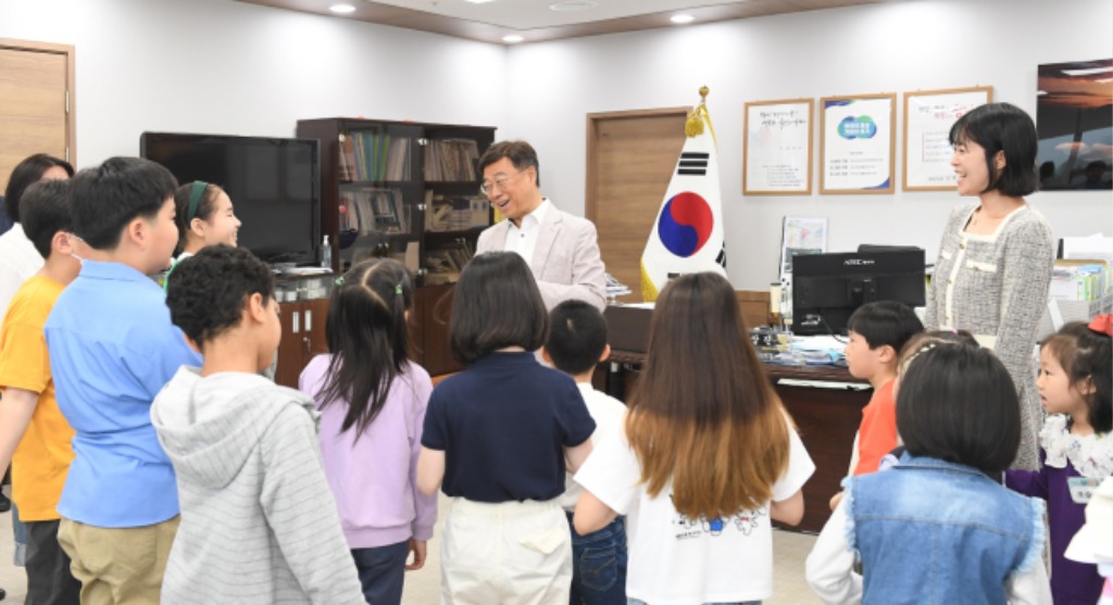 신상진 성남시장, “온전한 권리 누릴 수 있는 아동친화도시 성남 위해 노력할 것”(1).JPG