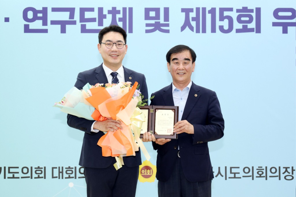 240627 문승호 경기도의원, ‘경기도교육청 학교급식의 잔식 기부 활성화에 관한 조례’ 우수조례로 선정 (1).jpg