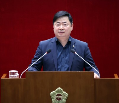 6-1. 5분 자유발언 사진(김종환 의원).JPG width: 100%; height : 150px