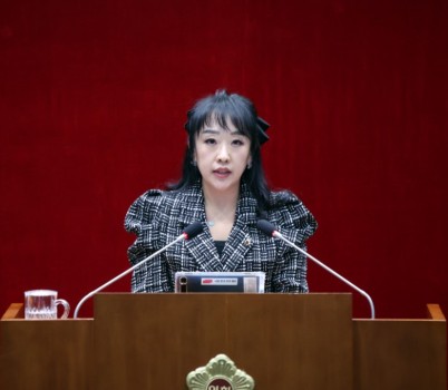 7-1. 5분 자유발언 사진(이영경 의원).JPG width: 100%; height : 150px