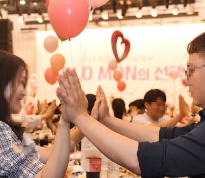 여성가족과-지난 6월 16일 위례 밀리토피아 호텔(수정구 창곡동)서 개최한 올해 2차 솔로몬(SOLO MON)의 선택 행사 때.jpg width: 100%; height : 150px