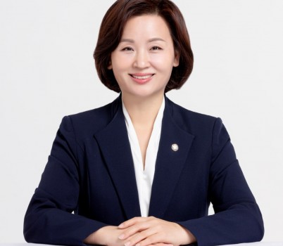 프로필 사진.jpg width: 100%; height : 150px