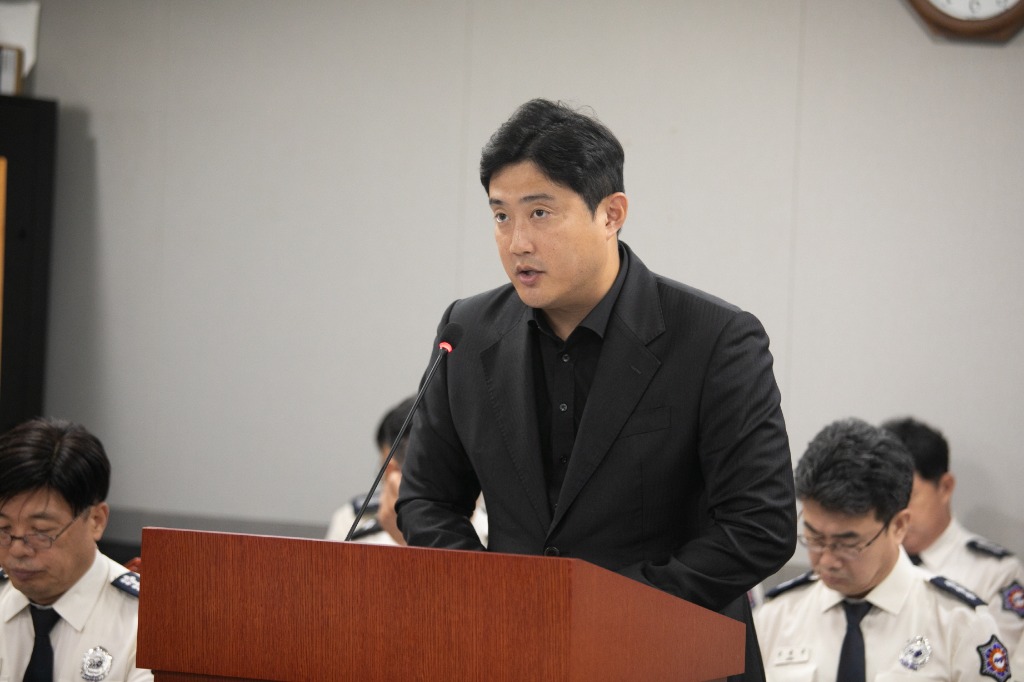 240912 이상원 의원, 경기도 전기차 안전한 전용주차구역 조성의 발판이 될 것 (1).jpg