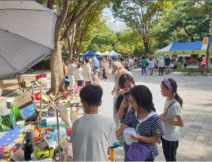 구미1동-제4회 구미1동 주민과 함께하는 까치벼룩장터 및 작품전시회(자료 사진).jpg