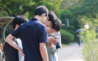 학교에서두런예술로두런에 참여중인 내정중학교 학생들 (1).jpg