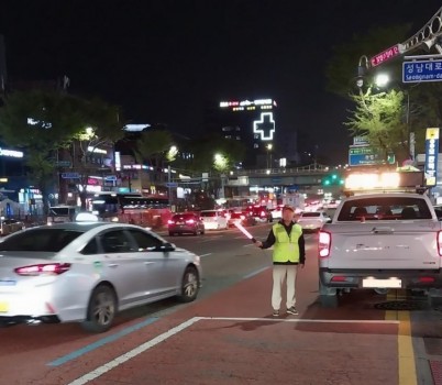 대중교통과-성남 모란역 인근에서 관외택시 불법 영업 단속 중.jpg