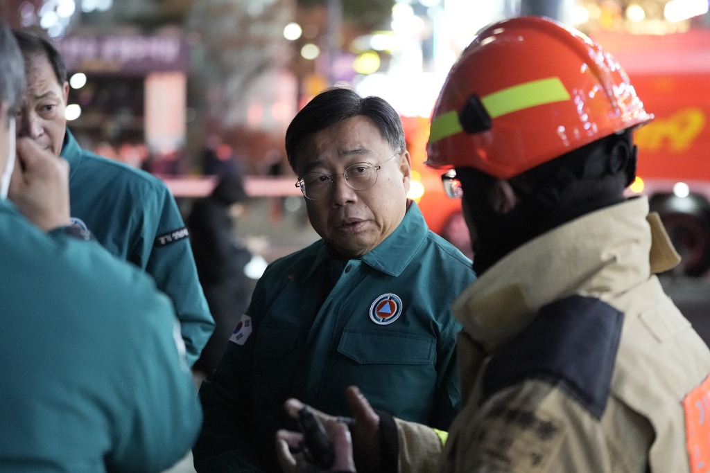 신상진 성남시장, 야탑동 복합건물 화재 현장 찾아