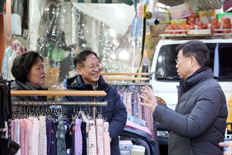 신상진 성남시장, 설 맞이 전통시장 방문하여 상인 격려