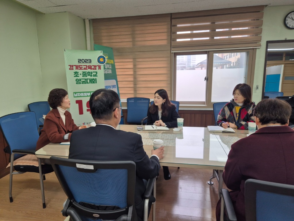 (250124)장윤정 의원, 안산 성포중·안산공고 방문…교육현장 목소리 청취(1).jpg