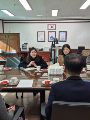 (250116)장윤정 의원, 안산국제비즈니스고·선부초 방문…교육환경 개선 박차(1).jpg