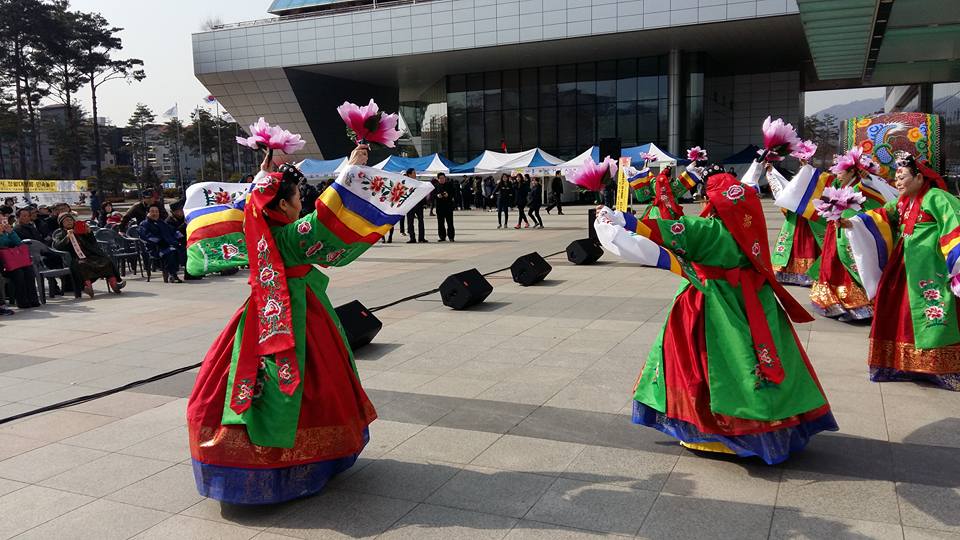 전통공연.jpg