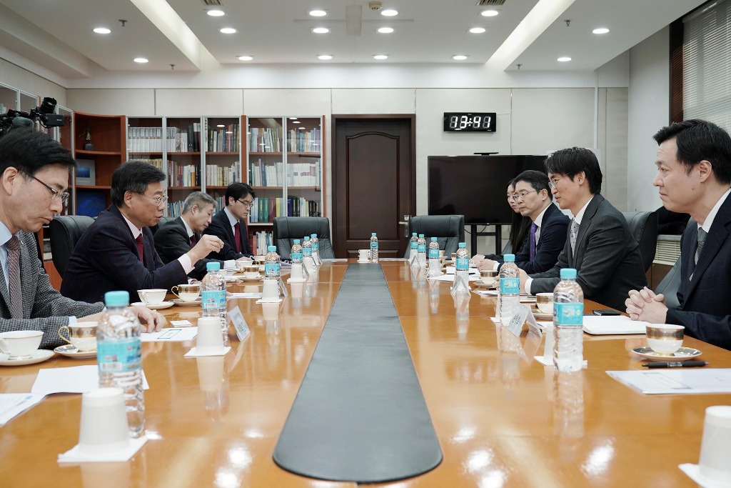 3. 주선양 대한민국 총영사관을 방문하여 협력방안은 논의하고 있다.jpg