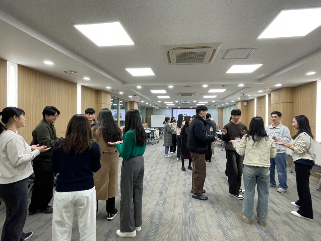 250219_경기도교육청인성교육원__초등_신규임용_예정_교사_316명_직무연수_성료(사진2).jpg