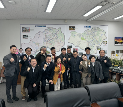 간담회 사진.png