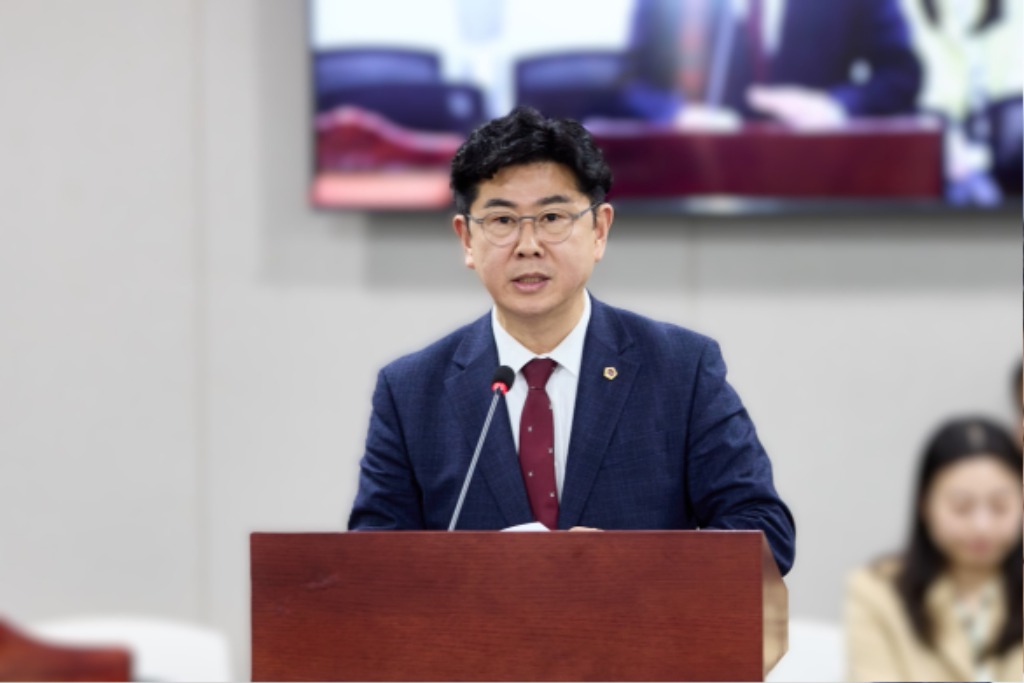 250411 윤충식 의원, 경기도 중소기업 정보보호 역량 키운다...조례안 상임위 통과.jpg