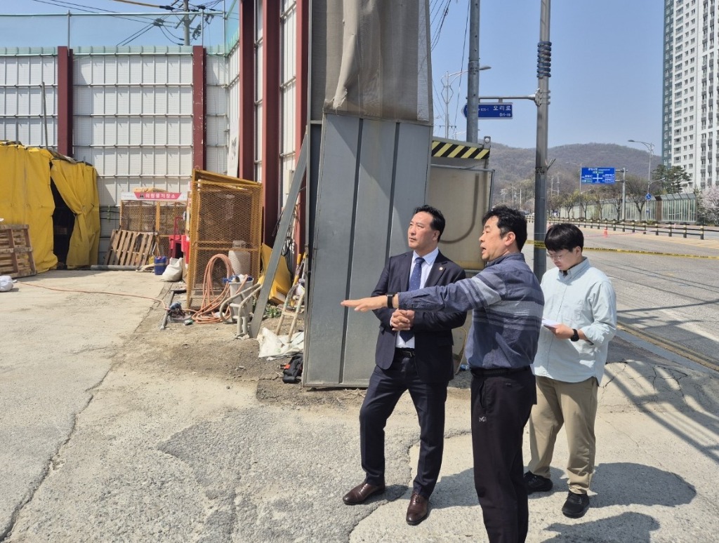 [사진] 250411_김용성 의원_일직동 신안산선 붕괴 위험 현장 긴급 방문1.jpg
