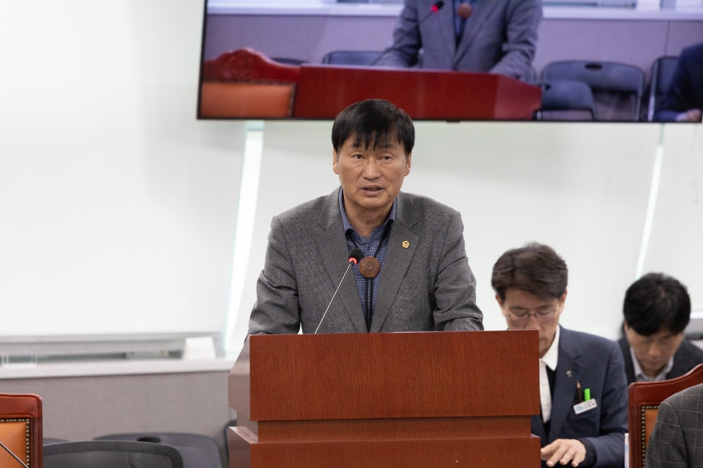 250414 서광범 의원, 경기도 토종농작물 보존과 육성을 위한 조례 일부개정조례안 상임위 통과.jpg