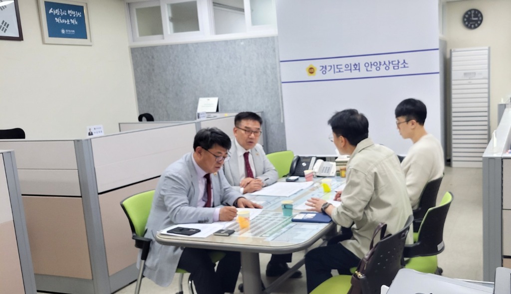 250424 김재훈의원, 안양시 관양동.인덕원동 도시개발사업 업무 보고 가져.jpg