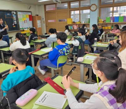 (서현)1인1악기 활동사진.jpg width: 100%; height : 150px
