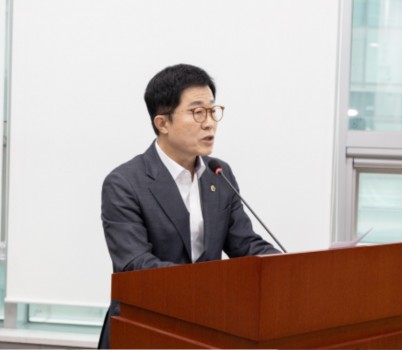 250410 김근용 의원, 학교복합시설 운영지원체계 근거마련 (1).JPG width: 100%; height : 150px