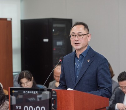 250415 김완규 의원, 경기도 사회복지사 등의 처우 및 지위 향상에 관한 조례 일부개정조례안 본회의 통과.jpg width: 100%; height : 150px