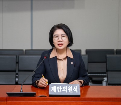 250416 이서영 의원 대표발의, 학부모교육 지원 조례 개정안 본회의 통과... 학교폭력 예방 효과 기대.jpg width: 100%; height : 150px