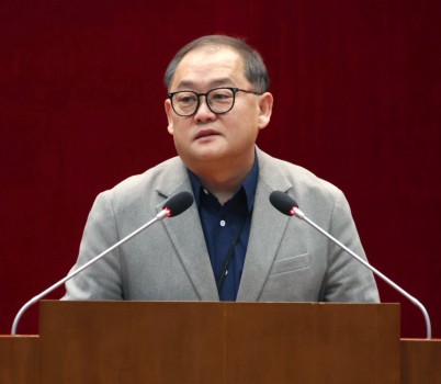 사진_이군수의원.jpg width: 100%; height : 150px