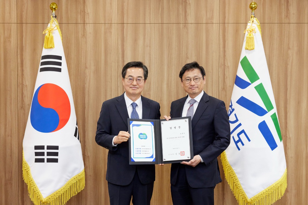 사진자료+2(오후석+경기도평생교육진흥원장).jpg