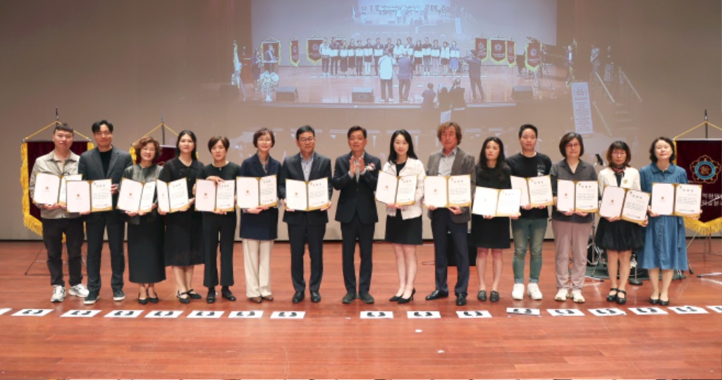 성남시의회, 성남시학원연합회 학원 교육인의 날 행사 참석