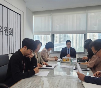 250501 최민 의원, 광명1초 및 복합시설 건립 적기 추진 요구... 도시개발과 발맞춘 교육·문화 인프라 조성 강조.jpg width: 100%; height : 150px