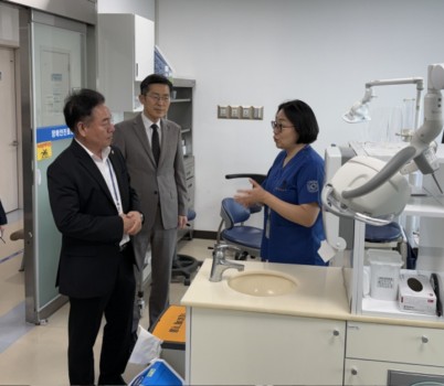 250502 김동규 의원, 경기도의료원 현장 방문...의료진 헌신에 감사, 공공의료 강화에 지속 협력할 것1.jpg width: 100%; height : 150px