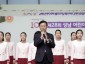 1. 신상진 성남시장이 제28회 성남어린이날 큰잔치 행사에 참석해 인사말을 전하고 있다.jpg