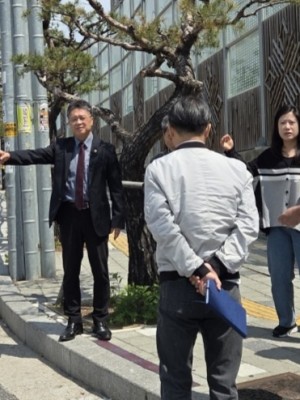 250507_이석균 경기도의원, 남양주 두산위브트레지움 앞 교통안전 정담회 개최... _마을주민 보호구간_ 지정 추진 1.jpg