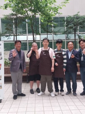 250513_최만식 의원_비쏘금 보호작업장 방문1.jpg