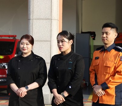 분당소방서에 방문해 촬영을 진행하는 정지선 셰프 (2).jpg width: 100%; height : 150px
