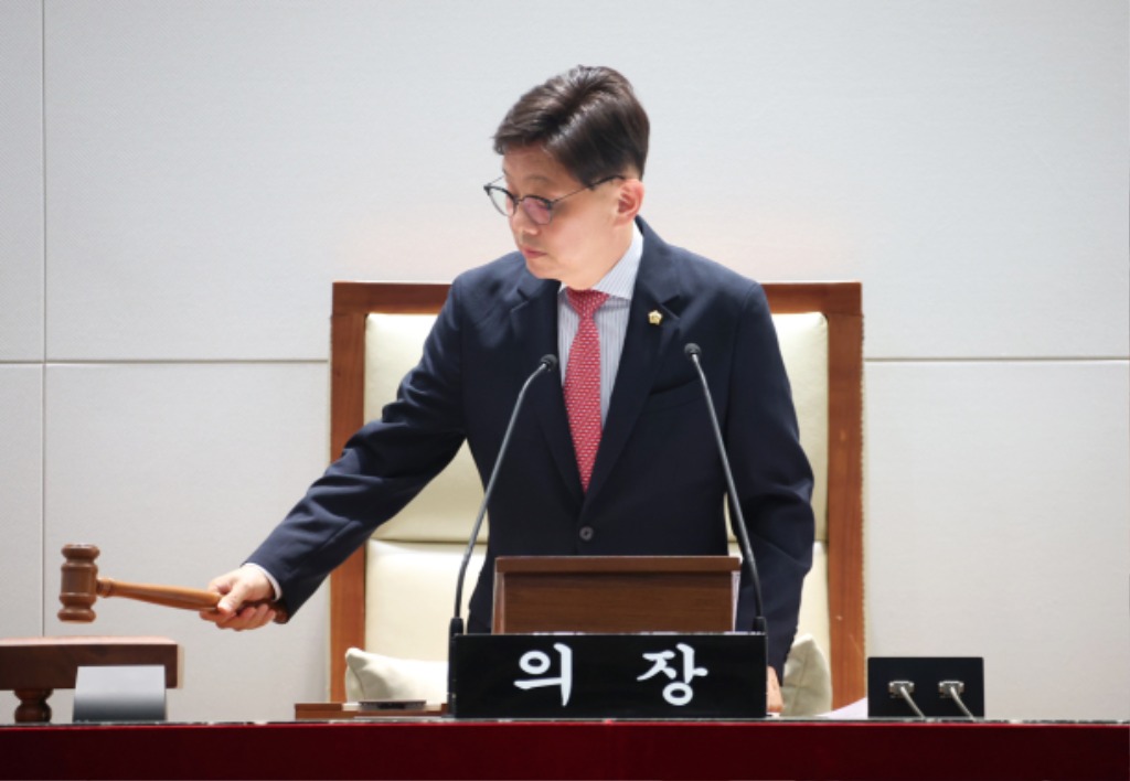 부의장님 사진.jpg