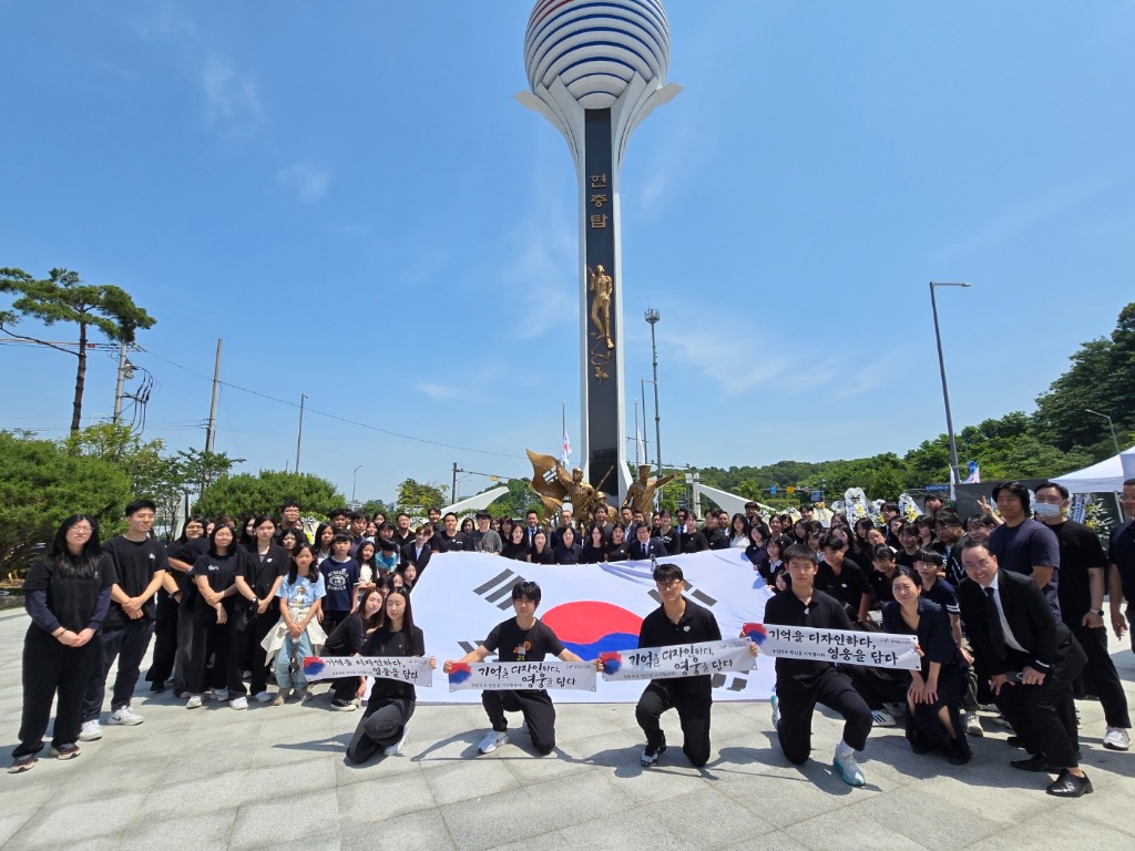 20250606 단체사진.jpg