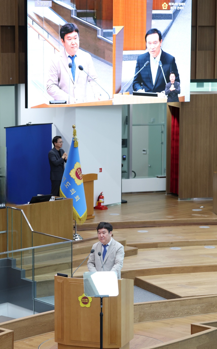 250611 김광민 의원, 경기도교육청 공정·책임 무너져...본회의서 강력 질타.jpg