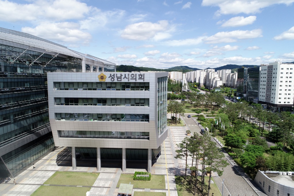 성남시의회 국민의힘협의회, 위례·복정 학교시설 확보위해 긴급…