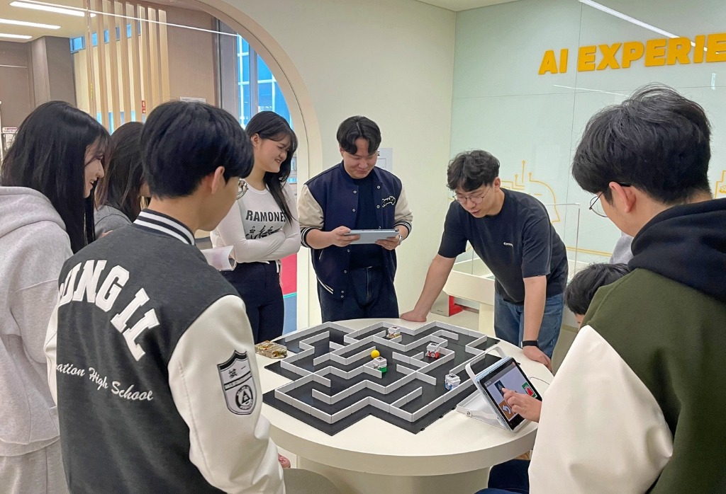 4차산업 진로체험관 코딩로봇체험.JPG