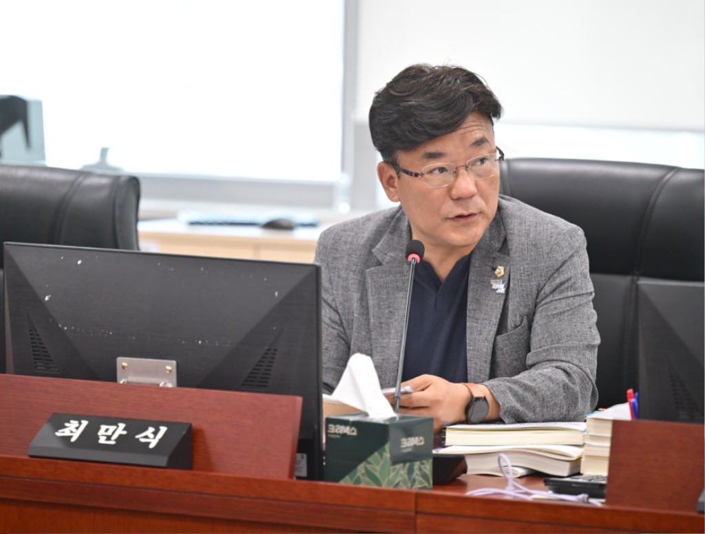 250619 최만식 의원, “19억 들인 道교육청 홈페이지 개편... 이용자 불편만 가중” (1).jpg