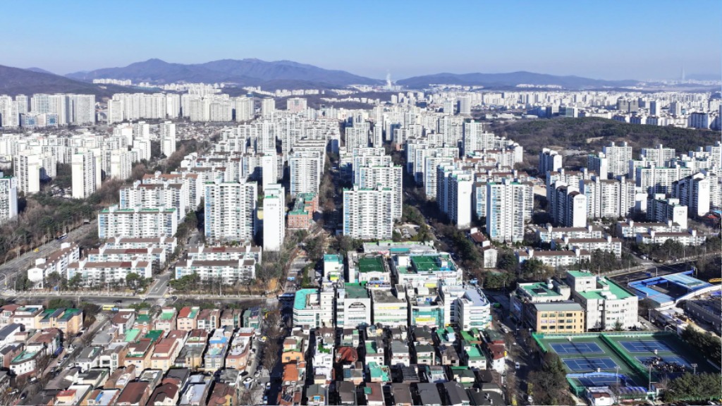 도시개발행정과-성남시, 분당 정비구역 선정방식 주민 설문조사로 확정한다(분당시가지 전경).jpg