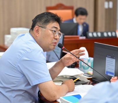 250616 김진명 의원, 공보육 대안 ‘가족돌봄수당’ 시행...실집행률 56.3% 그쳐.jpg width: 100%; height : 150px