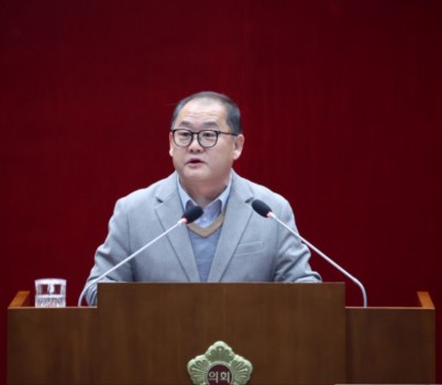 사진_이군수의원.jpg width: 100%; height : 150px