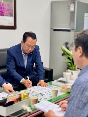 250617 안계일 의원, 경기도교육청국제교육원 청솔교 이전 환영.jpg