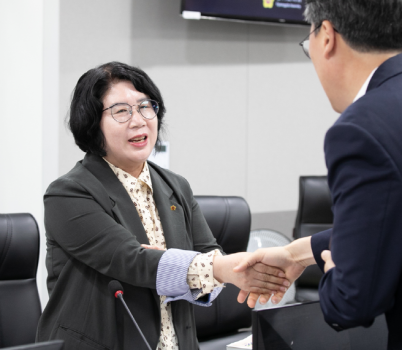 250626 이서영 의원, “폭설 피해 입은 남한산성 복구엔 속도 내야... 65세 이상 교통지원 확대” 촉구.png width: 100%; height : 150px